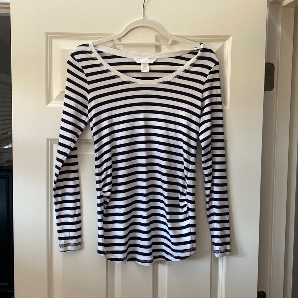H&M maternity top